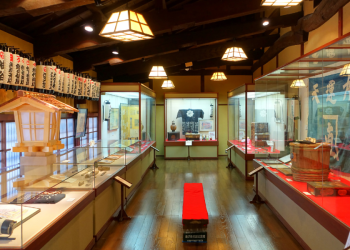 Japan’s Oldest Family Businesses Survive Through Adaptation and Tradition