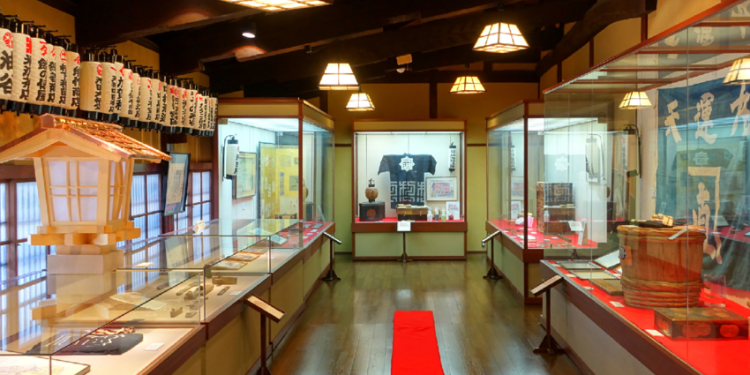 Japan’s Oldest Family Businesses Survive Through Adaptation and Tradition